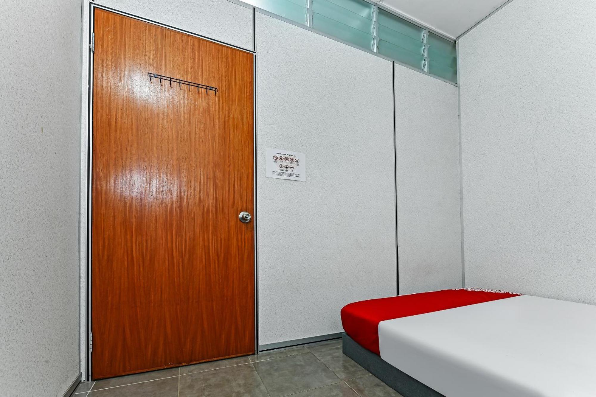 Spot On 90541 Pd Motel بورت ديكسون المظهر الخارجي الصورة
